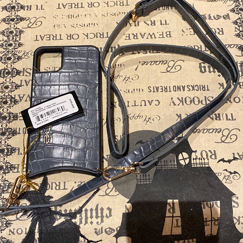 NWT grey Bebe iPhone 11 Pro Max case w/ strap